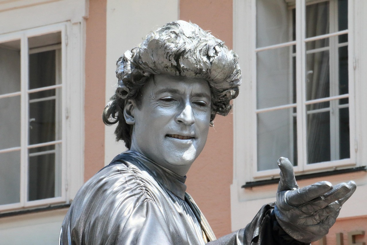 Mozart, live, sculpture — Do's and Don'ts of Online Lottery Scene