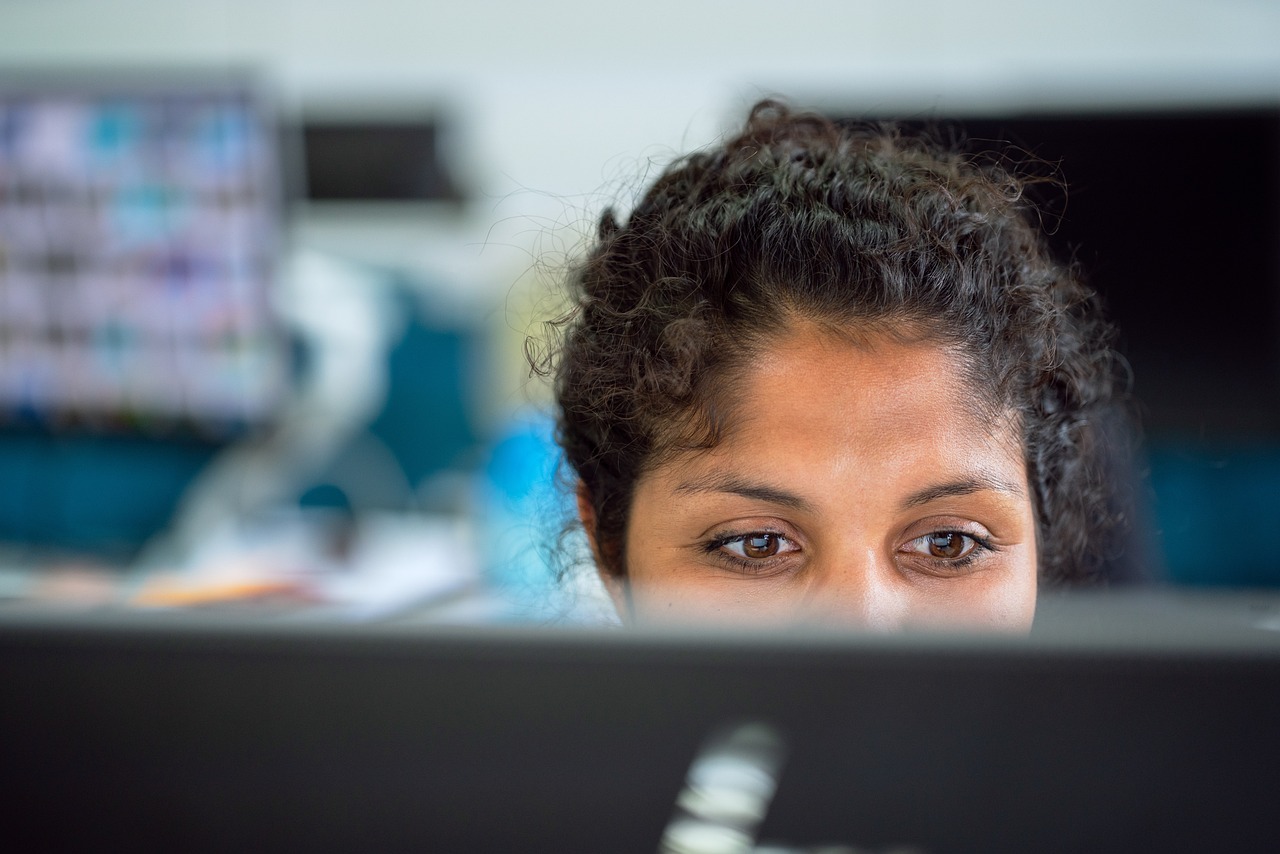 Woman, work, office — Finding the Right AA Meeting for You