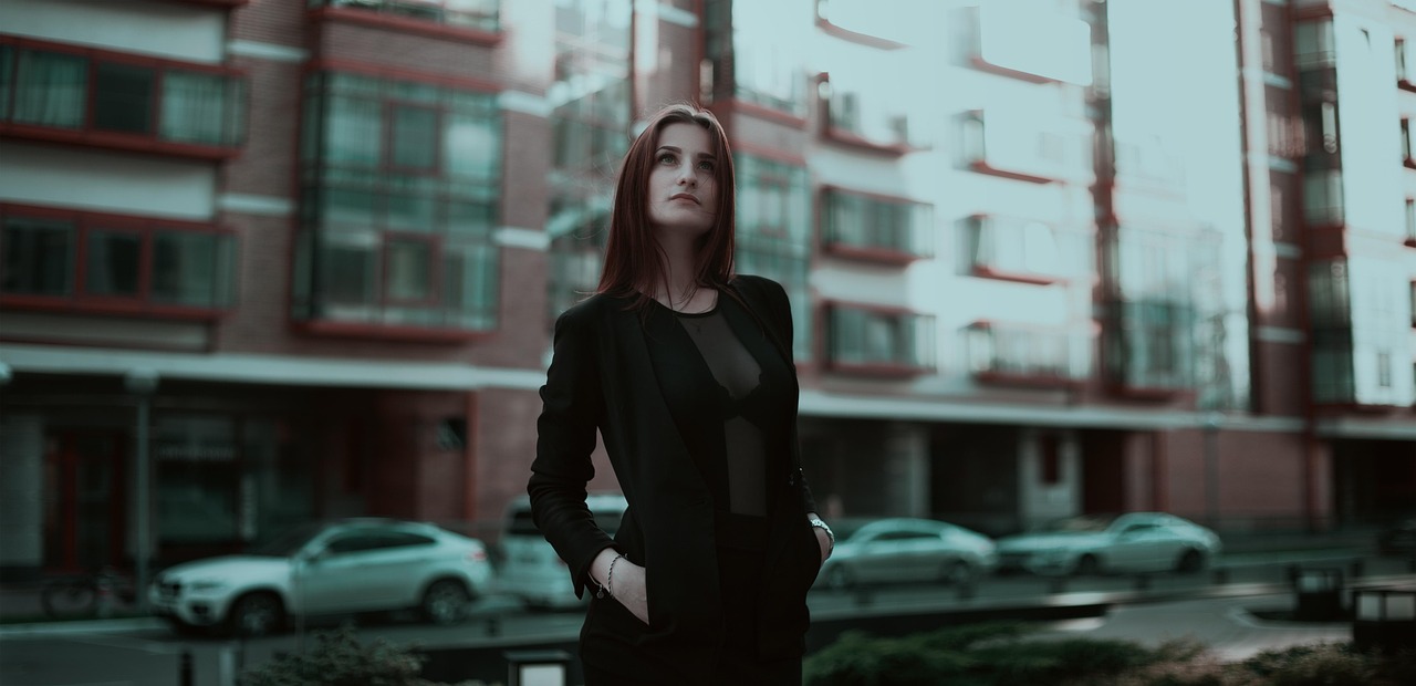 Business woman, business, young woman — Successful forex trading traits that you should embrace
