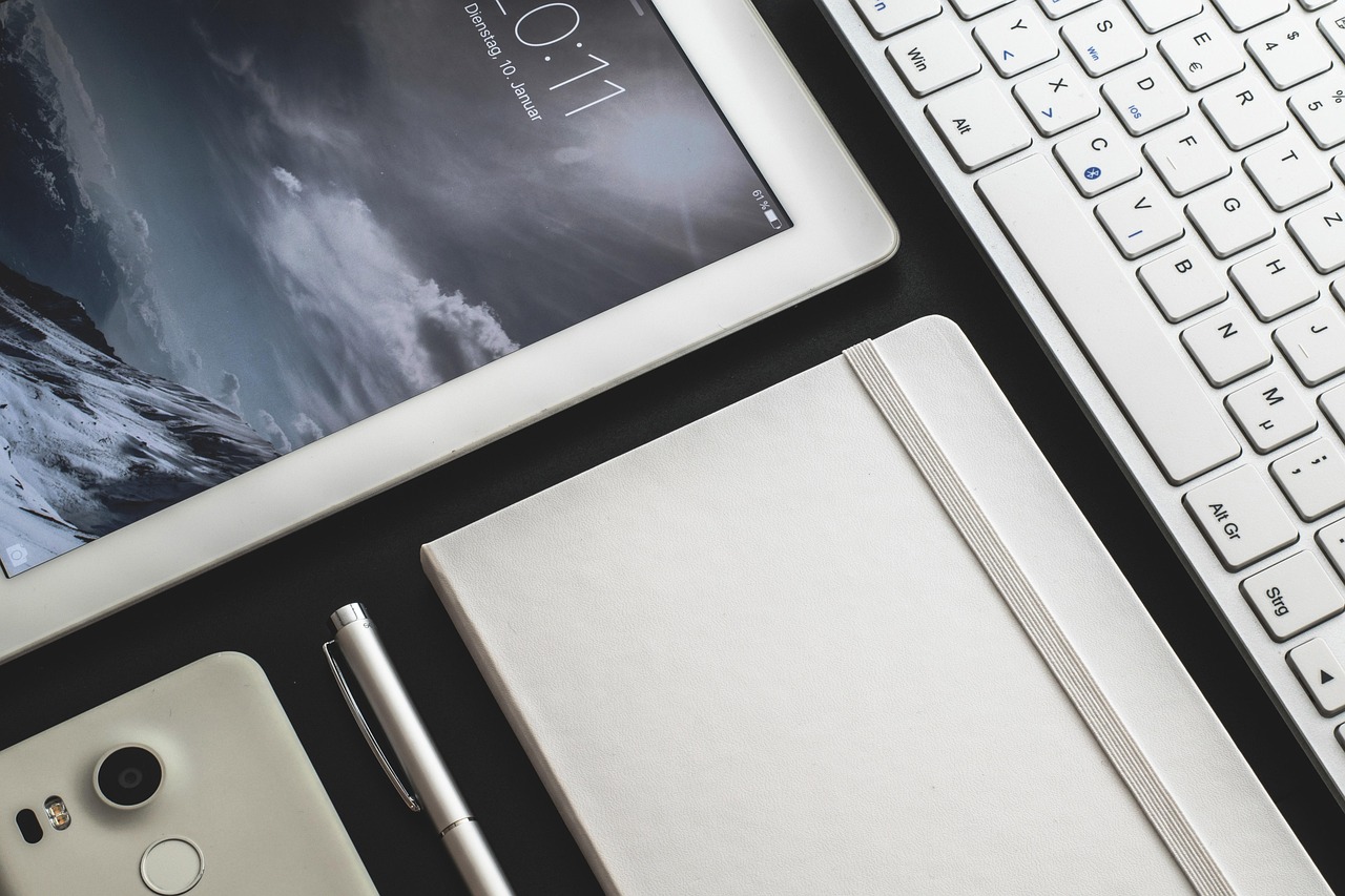 Technology, ipad, mobile — Three Fantastic Health Benefits of Tantric Massage