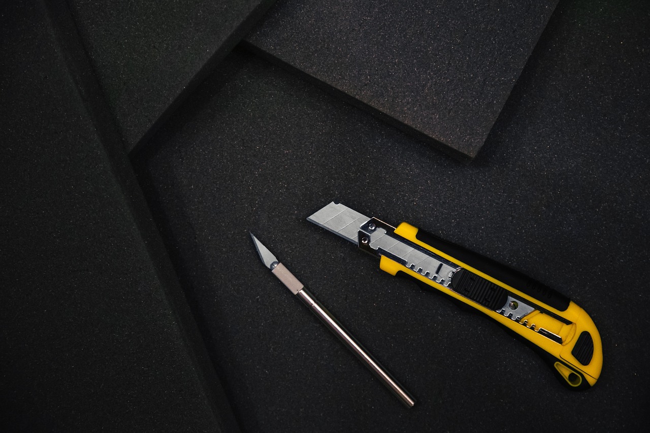 Knife, tools, cutting — What Is a Roll Container and what are its uses?