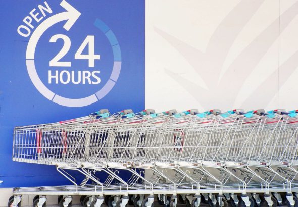 grocery stores open Labor Day